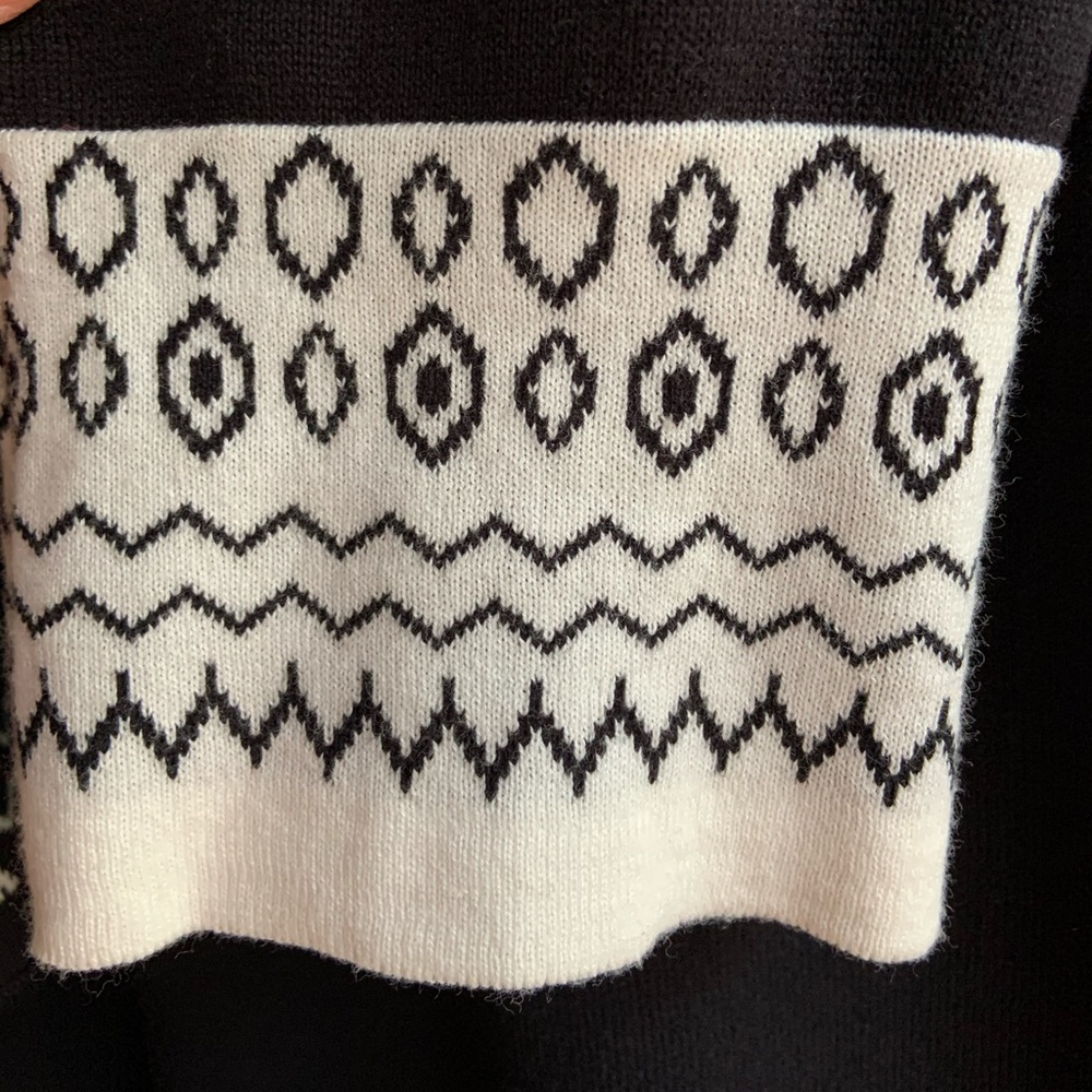 🎾Style & Co. Sweater & Scarf - Picture 3 of 10